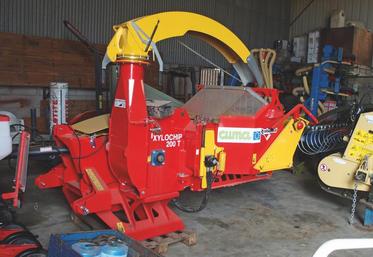 Acquis en 2019, ce broyeur de branches permet à la Cuma de travailler pour les communes de moins de 3 500 habitants. 
