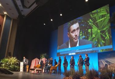 Lors du congrès, Samuel Vandaele a été réélu à la présidence de JA.