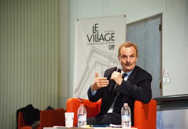 Le 26 mai, à Châteaudun. Jean-François Carenco est venu partager sa vision de la transition énergétique avec le campus Les Champs du possible.