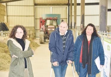 De gauche à droite : Ilaria Casillo, présidente de la CPDP*, Arnaud Lespagnol, président de la FNSEA 18, et Anne-Gaëlle Lespagnol, vice-présidente de la chambre d'Agriculture du Cher.