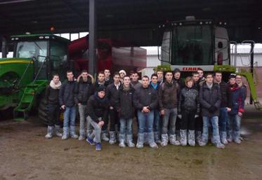 Le 12 décembre, à Sitzenhof (Tchéquie). Les élèves du bac pro CGEA du LEAP de Nermont ont visité l’exploitation de l’entreprise Horsch.