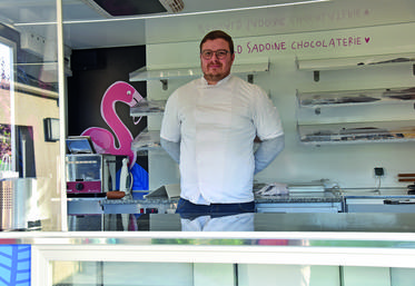 Romuald Sadoine et sa chocolaterie ambulante.