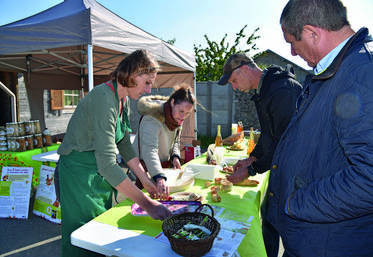 À Chauffour-lès-Étrechy (Essonne), Édith et Fabien Pigeon étaient les hôtes de l'inauguration de la Balade du goût. 