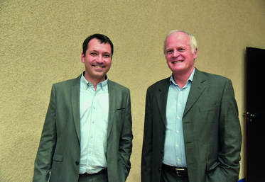 Depuis son départ, Xavier Thirouin (à d.) a laissé son siège de directeur général à Frédéric Ozanne.