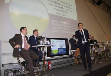 Lors de la table ronde, Arthur Portier (Agritel) recommande	: «	Soyons optimistes, mais sortons la calculette et ne mettons pas tous nos Sufs dans le même panier	».