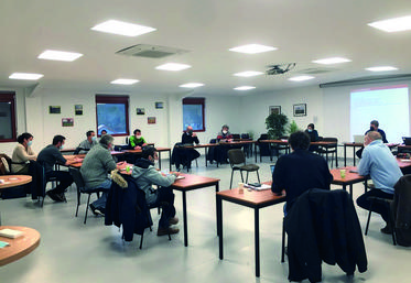 À Étampes (Essonne), le 7 janvier, lors du premier «	focus group	» consacré à MesParcelles.