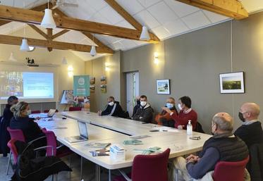 Le 1er février à Feucherolles (Yvelines), lors de l'assemblée générale du ­syndicat local de Maule.