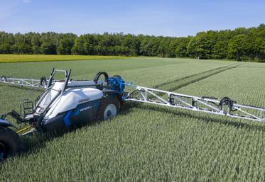 Le Meteor R-Activ est le dernier-né de la gamme Evrard. Celle-ci comprend quatre modèles de 4	200 à 7	200 litres de capacité.