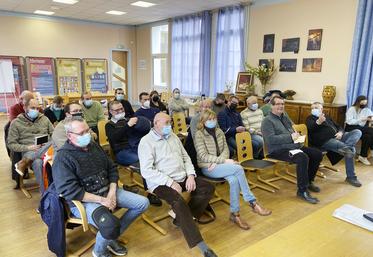 Chailly-en-Brie, mercredi 16 février. En cette année élective, ­l'assemblée statutaire est l'occasion parfois de changer de président de ­canton, comme pour Rebais où Christophe Rossignol est remplacé par la ­co-­présidence de Sébastien Delorozoy et Sébastien Rahault.