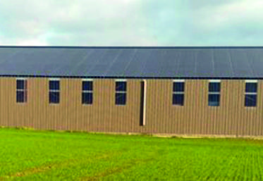 La construction des seize bâtiments agricoles équipés de panneaux photovoltaïques financés par la SAS Solagri 45 vient de s’achever.