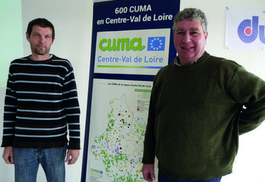 Christophe Barré et Alain Chéry, les deux coprésidents des Cuma 41, évoquent les nombreux projets d’éoliennes anti-gel et l’arrivée des premiers robots. 
