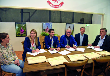 À Paris le 3 mars, lors de la signature de convention entre JA et MSA Île-de-France.