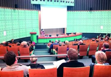 Le 25 février, à Chartres. Une soixantaine de personnes a participé au Forum transmission proposé par Jeunes agriculteurs.