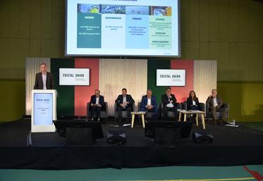 Le président du conseil de section de Corbeilles, le président du groupe Cristal Union et les membres du comité de direction ont dressé le bilan de l’année 2021 lors de leur assemblée générale.