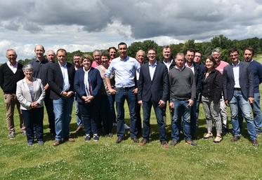 À Pécy, mardi 7 juin. Le bureau de la FDSEA 77 venant d'être élu.