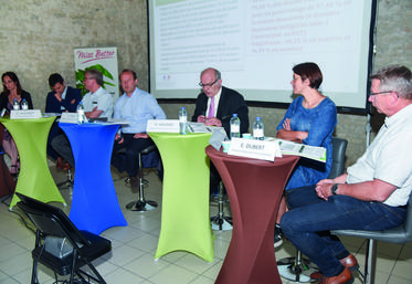 Le 16 juin, à Tivernon (Loiret). La table ronde organisée par la CGB CVL lors de son assemblée générale a permis de dresser un panorama complet du problème de la jaunisse.