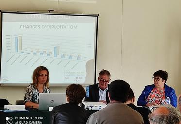 Le 9 juin, à Tancrou (Seine-et-Marne). Le SIE et le GRDS ont tenu leur AG l'un après l'autre.