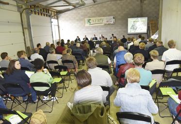 Le 20 juin à Épiais-Rhus (Val-d'Oise). Les adhérents du Caerif ont été nombreux à faire le déplacement pour l'assemblée générale 2022.