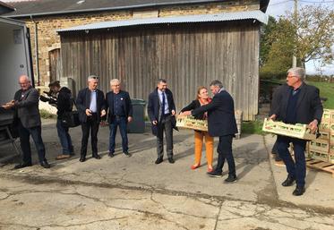 Les agriculteurs membres fondateurs de Solaal seront une fois de plus au ­rendez-vous de la générosité. Rejoignez-les sur la chaîne du don lors de Terres de Jim en Beauce	!