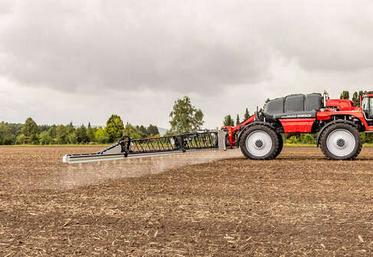 Certains pulvérisateurs automoteurs commandés aujourd’hui ne seront disponibles qu’en 2024. 