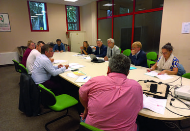 Lundi 5 septembre, à Blois. Marc Fesneau, ministre de l'Agriculture, participe à la rencontre entre la FNSEA 41, JA 41 et les nouveaux députés de Loir-et-Cher.