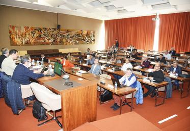 Lundi 3 octobre, à Chartres. Réunis en session sous la houlette de leur président, Éric Thirouin, les membres de la chambre d'Agriculture ont surtout débattu des questions d'actualité.