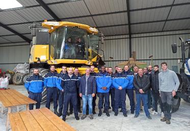 Vendredi 14 octobre à Châtillon-le-Roi. La gendarmerie du Loiret et la FNSEA 45 se montrent plus que jamais unies pour renforcer la sécurité dans les exploitations agricoles.