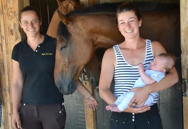 Justine Bichet (à g.) remplace Laure Lenoir (à d.) durant son congé maternité. 