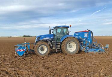 Les agriculteurs sont actuellement pour beaucoup dans les semis d'automne mais avec des cuves de GNR à sec. 