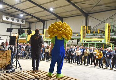 Près de 200 personnes ont participé à cette soirée de remerciements.