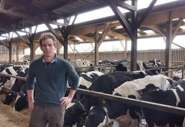 Pour Augustin Guéroult, l’objectif est aujourd’hui d’améliorer le niveau génétique de son troupeau et d’aller chercher une meilleure valorisation du lait. 