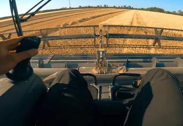 L’absence de volant libère le champ de vision.