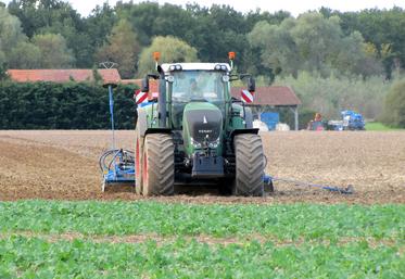 L’agriculteur doit valoriser au maximum les atouts présents dans son exploitation, mais aussi s’adapter aux contraintes de ses moyens de production.