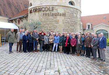 Le 16 novembre à Neuville-sur-Oise (Val-d'Oise), à l'issue de l'assemblée générale de la Section des anciens exploitants.