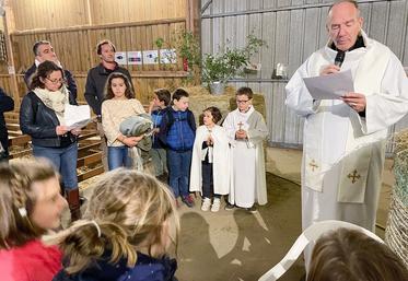 Samedi 12 novembre, à Thivars. L'évêque Philippe Christory a béni la nouvelle bergerie d'Étienne de Saint-Laumer.