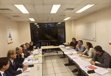 Lundi 28 novembre, FNSEA	41 et JA	41 ont invité les parlementaires de Loir-et-Cher pour leur faire part de leurs inquiétudes.