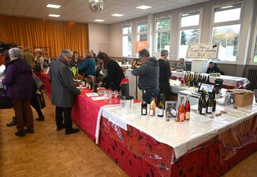 Le week-end dernier à Saint-Lubin-en-Vergonnois. Une douzaine de stands avec des vignerons venus de toute la France ont fait la réussite du Festival des vins.