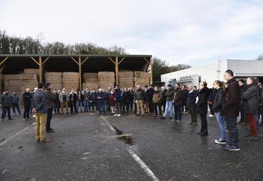 À Prunay-sur-Essonne, mercredi 11 janvier. Une soixantaine d'agriculteurs sont venus à la visite proposée par la SN Gâtichanvre.