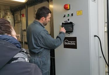 Simple d’utilisation et moins coûteuse, la micro-méthanisation séduit de plus en plus d’éleveurs qui transforment leurs effluents d’élevage en énergie verte valorisée.