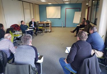 Lundi 16 janvier, des responsables syndicaux départementaux et nationaux se sont réunis pour faire avancer la dynamique syndicale.