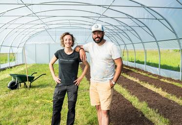 Brice Paccard et Floriane Liberio, cofondateurs du Potager du Grand Paname, lauréats d'un appel à projets lancé par le Département de Seine-Saint-Denis.