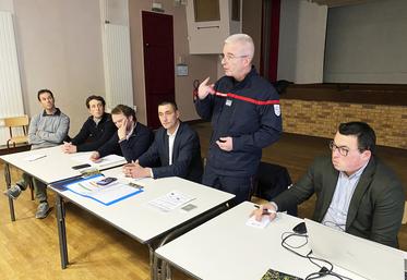 Chambry, mercredi 25 janvier. Le commandant Pierre Cluzel est intervenu sur le protocole signé entre le Sdis 77* et la profession.