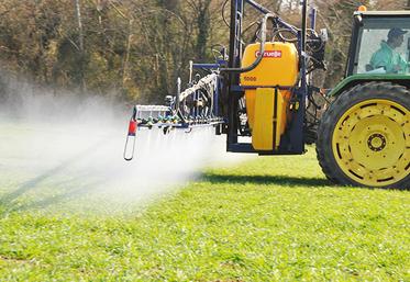 Le crédit d'impôt de 2 500 euros accordé aux entreprises agricoles qui n'ont pas utilisé de produits phytosanitaires contenant du glyphosate au cours des années 2021 et 2022 est prorogé pour 2023.