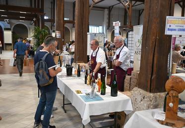 Une étude commandée par Interloire permet de distinguer plusieurs familles de consommateurs afin de développer les ventes des vins du Val de Loire.