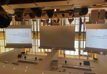 Le 15 février à Paris lors du lancement de la concertation régionale sur le Pacte loi d'orientation et d'avenir agricole.