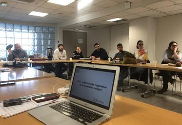 Les six départements et l'échelon régional se sont retrouvés pour élaborer quinze propositions à soumettre lors des instances de concertation régionale. 