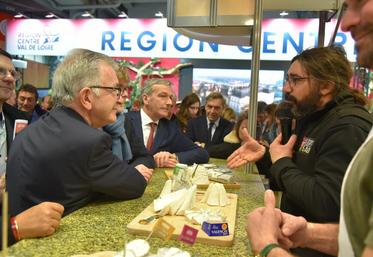 Que serait la gastronomie régionale sans ses fromages ? Les cinq AOP caprines de la région étaient présentées : Selles-sur-Cher, Sainte-Maure-de-Touraine, Pouligny-Saint-Pierre, Crottin de Chavignol et Valençay.
