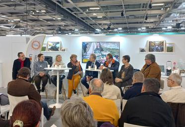 Mercredi 1er mars, au Salon de l'agriculture à Paris. Solaal a organisé une table ronde sur le thème du glanage solidaire.