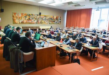 Lundi 13 mars, à Chartres. Le menu des travaux de la session des membres de la chambre d'Agriculture a été dense.