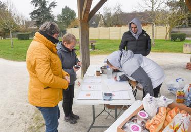 Samedi 4 mars, à Morancez. Quatre élèves du LEAP Franz-Stock ont organisé une randonnée pour collecter des dons pour l'association EndoFrance.